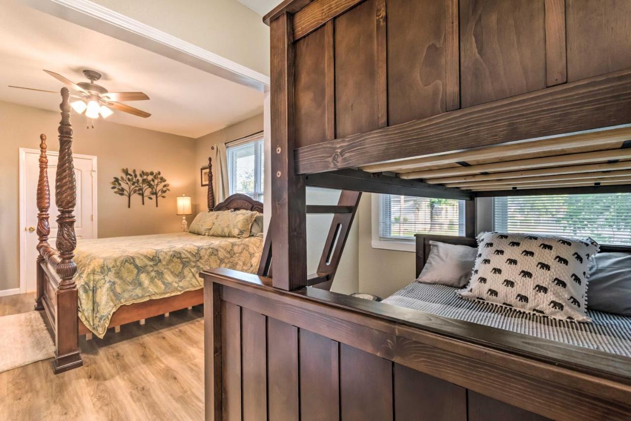 Remodeled Downtown Hot Springs Home With Porch Екстериор снимка